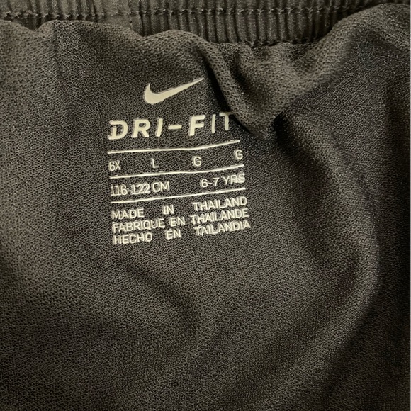 Girls Nike Dri-Fit Running Shorts - Picture 5 of 5